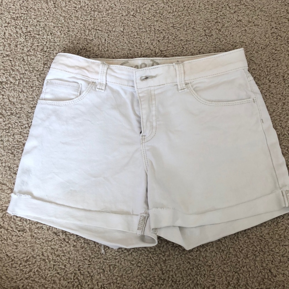 GAP KIDS white shorts
